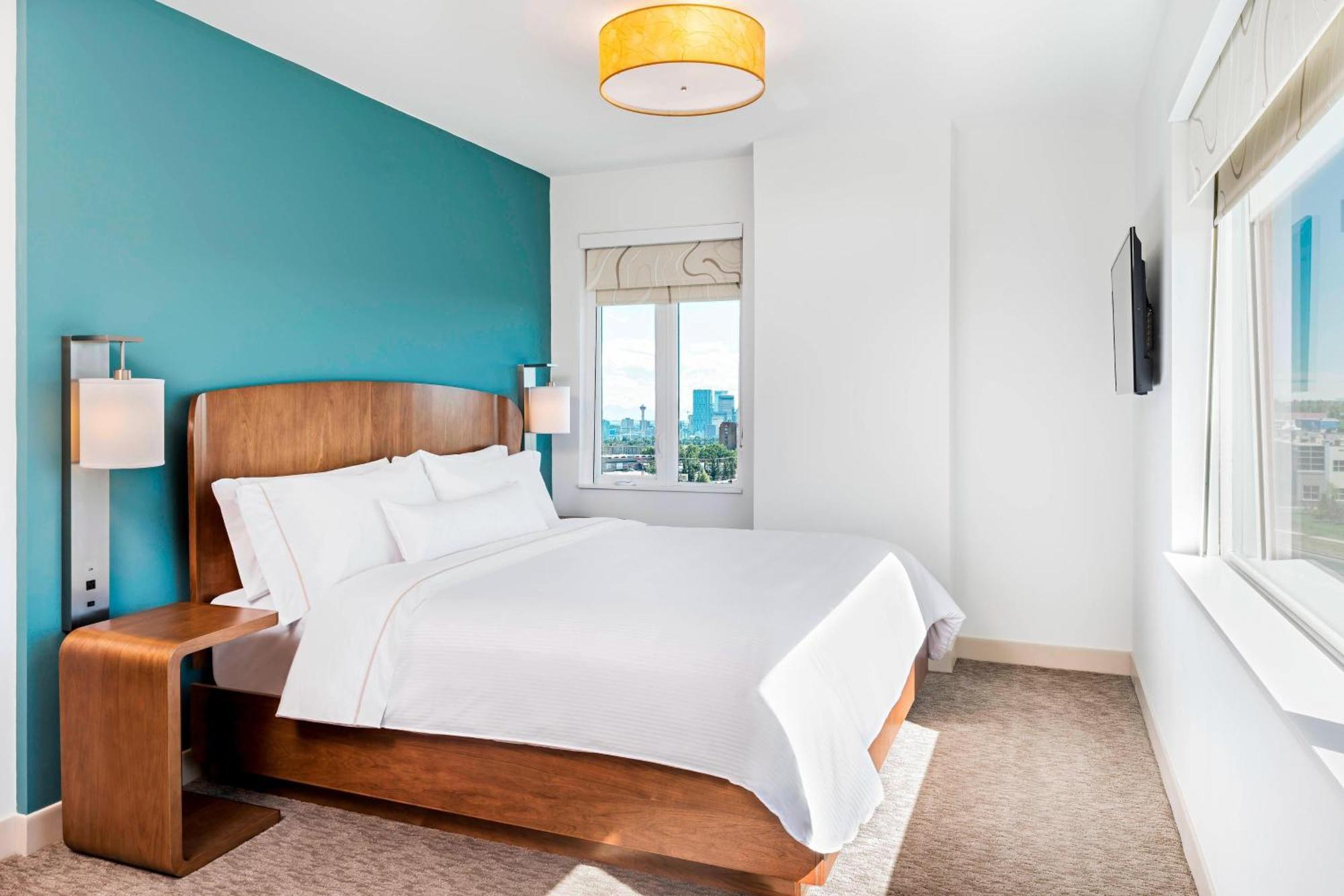 Hotel Element Airport